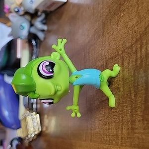 Authentic Littlest Pet Shop #3741